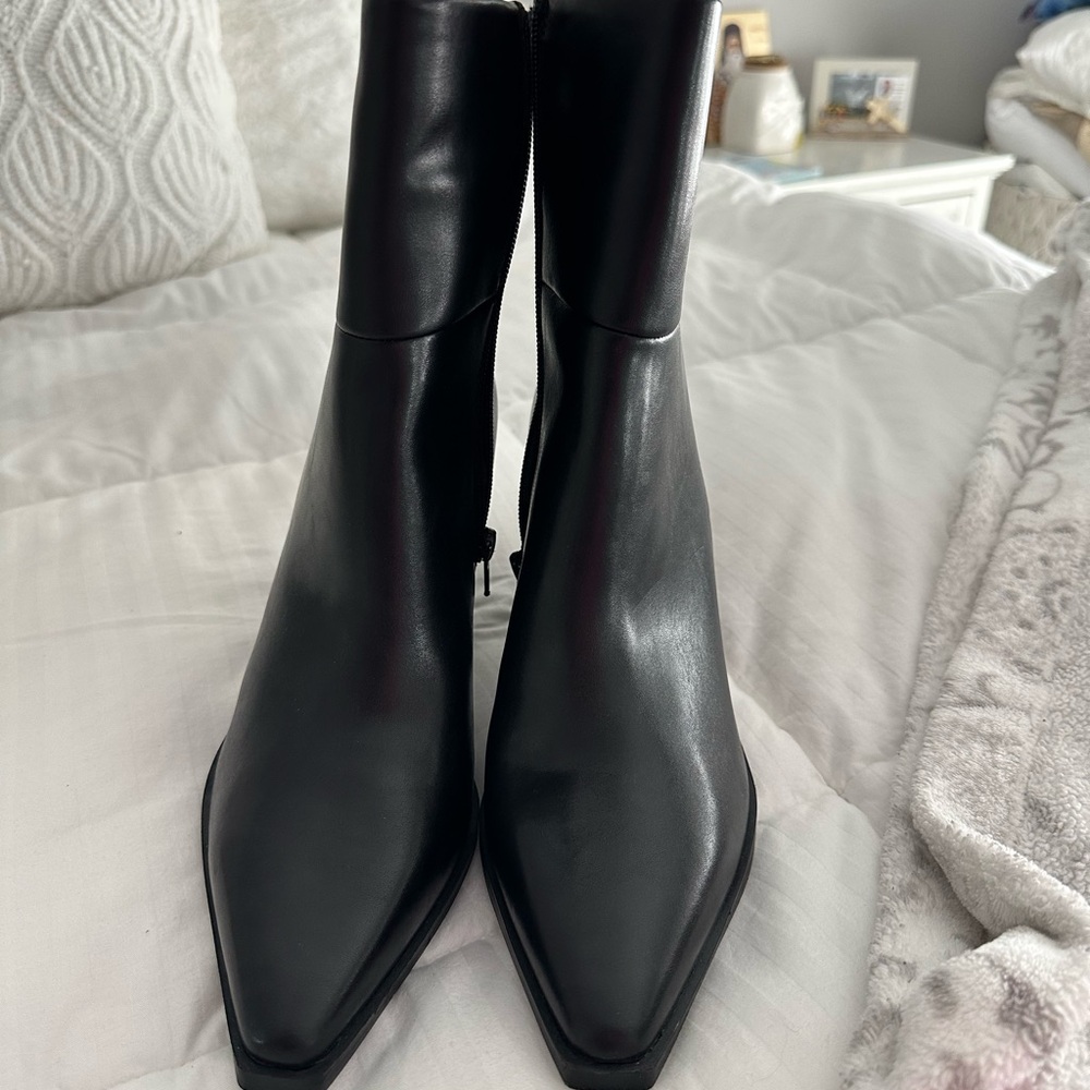 Steve Madden Elegant Black Ankle Boots